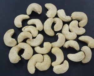 Cashew nuts WW450-Vietnam Raw Cashews
